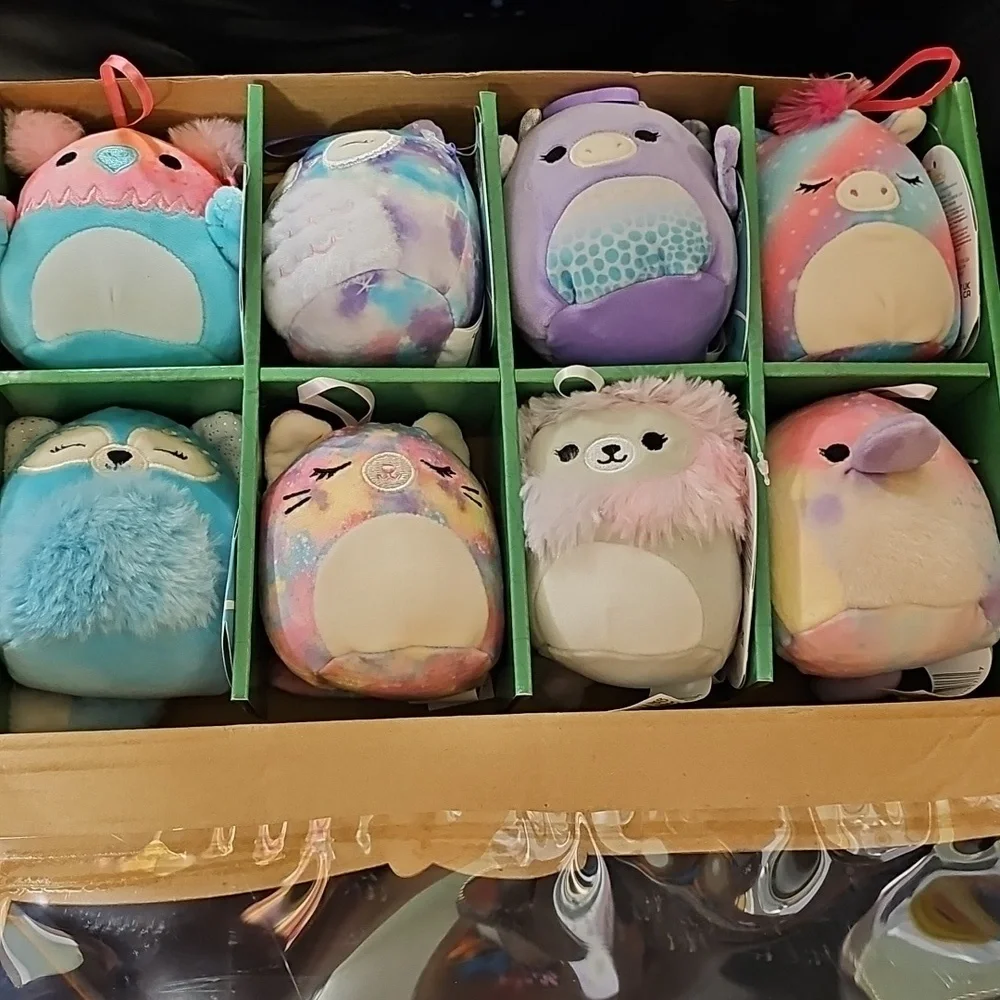 Original SquishMallows Holiday Tie Dye Set Of 8 New in Box - Picture 16 of 16